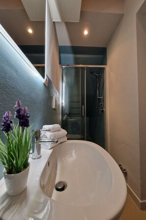 Towels - Unterkunft, Klimaanlage, Wi-Fi, historisches Zen by Interhome (Lucca)