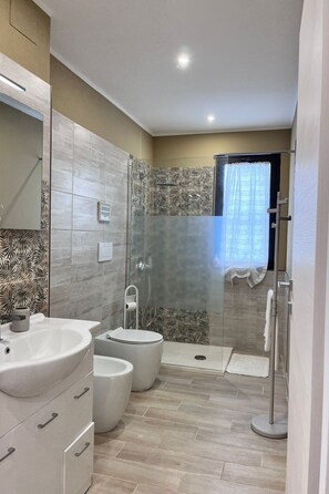 Towels - Rsm-Wohnung mit Gemeinschaftspool by Interhome (Acireale)