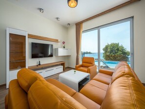 TV, fireplace - Cedar in Stoja mit großzügigem Garten by Interhome (Pula)