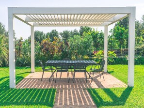 Outdoor dining - Villa delle Pomelie by Interhome (Acireale)