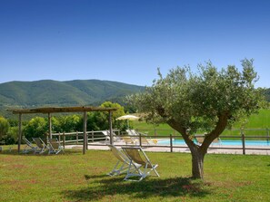 Property grounds - Ferienvilla 'Guardistallo casacce' by Interhome (Bibbona)