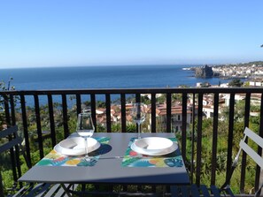 Outdoor dining - 'Casa Nausica by Interhome (Aci Castello)