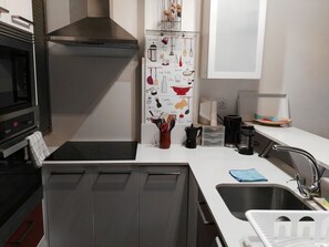 Fridge, microwave, oven, dishwasher - Appartement mit Balkon in einem Komplex mit Gemeinschaftspool am Meer by Interhome (Telde)