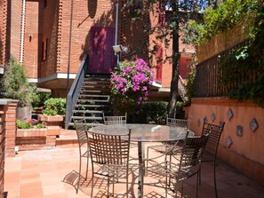 Outdoor dining - 'Louise' in Strandnähe by Interhome (Aci Castello)