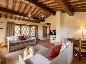 Fireplace - Ferienvilla 'Riparossa' mit eigenem Pool by Interhome (Palaia)