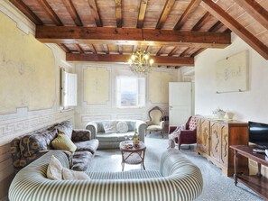 Living area - Villa 'La Canonica' mit Gemeinschaftspool by Interhome (Palaia)