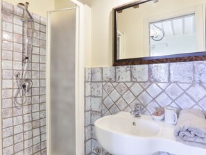Towels - Villa 'La Canonica' mit Gemeinschaftspool by Interhome (Palaia)
