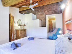 Internet - Wohnung 'La Colombaia' mit Terrasse by Interhome (Palaia)