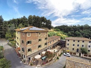 Exterior - in Palaia mit Großem Garten by Interhome (Palaia)