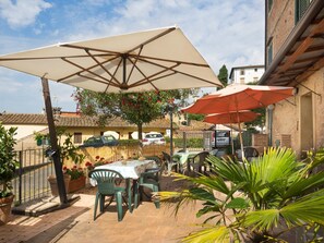 Outdoor dining - 'Il Segno' mit Terrasse by Interhome (Palaia)