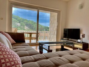 TV, fireplace, DVD player - in Povlja mit gemeinschaftlichem Parkplatz by Interhome (Brač/Povlja)