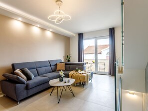 TV - "Villa Tango2" mit Blick auf das Wasser by Interhome (Trogir/Okrug Donji)