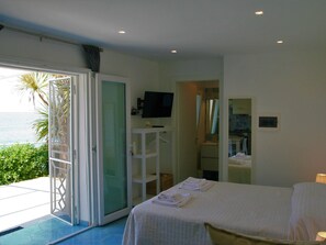 Internet - Wohnung 'Laura' mit Blick aufs Wasser by Interhome (Pizzo)