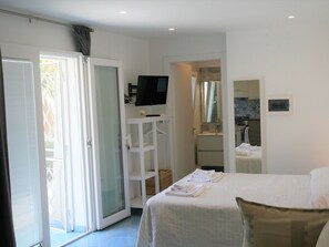 Internet - Wohnung 'Laura' mit Blick aufs Wasser by Interhome (Pizzo)