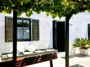 Terrace/patio - Gemütliches Ferienhaus Viskic by Interhome (Rab/Supetarska Draga)