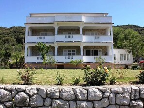 Exterior - Wohnung Marica mit Balkon und herrlichem Meerblick by Interhome (Rab/Supetarska Draga)