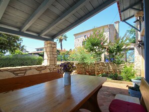 Outdoor dining - "Casa Daniela" mit Terrasse by Interhome (Umag/Juricani)