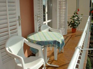 Property grounds - "App žardin" mit Balkon by Interhome (Krk/Punat)