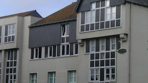 Exterior - Wohnung "Les Comptoirs" mit Privatparkplatz by Interhome (Saint Malo)
