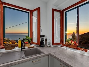 Fridge, oven, cookware/dishes/utensils - Villa Natalia by Interhome (Baška Voda)