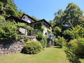 Property grounds - Charmantes Tessiner Haus mit absoluter Privatsphäre by Interhome (Cavigliano)