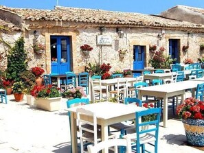 Outdoor dining - Wohnung 'Villa Cavarra 1 by Interhome (Calabernardo)