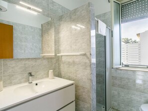 Bathroom - Wohnung 'Villa Cavarra 1 by Interhome (Calabernardo)