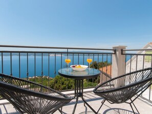 Outdoor dining - Villa "Villa Vista" mit privatem Pool by Interhome (Omiš/Lokva Rogoznica)