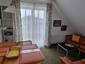 TV - Appartement in Kellenhusen mit Grill und Garten by Interhome (Kellenhusen)