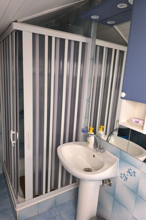 Towels - für 3 Personen + 1 Kind ca. 68 m² in Žaboric, Dalmatien (Gespanschaft Sib by Interhome (Brodarica/Žaborić)
