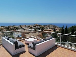 Terrace/patio - Ferienvilla 'La Perla Moraira by Interhome (Benitachell)