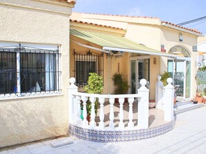 Terrace/patio - "Casa Caprichosa" by Interhome (Daya Vieja)