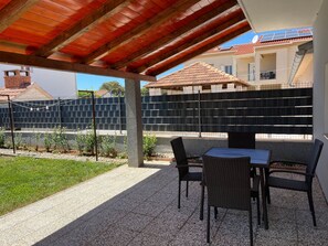 Outdoor dining - Gabriela by Interhome (Debeljak)
