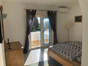 Room - CASA MERLIN by Interhome (Carvoeiro)