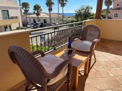 Beautiful Burgau Villa with Private Pool, Sea-View Balcony & Walk to Beach