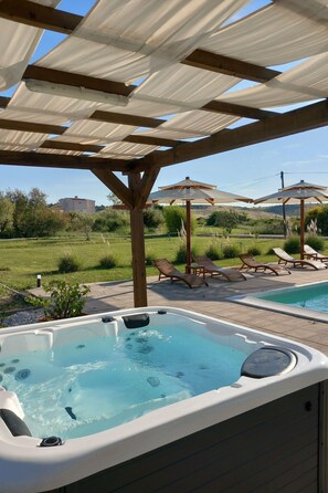 Outdoor spa tub - Wohnung mit Whirlpool by Interhome (Krneza)