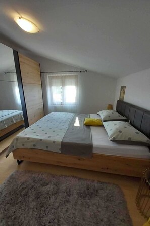 Internet - Wohnung mit Whirlpool by Interhome (Krneza)