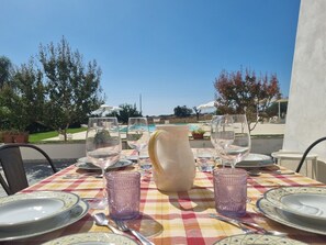 Outdoor dining - Casa Sbrizza... auf dem Lande, 15 Minuten vom Meer entfernt by Interhome (Rosolini)