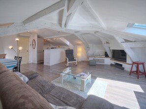 DVD player - Loftartige Wohnung in ruhiger Lage in Cannes by Interhome (Cannes)
