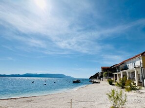 Beach - für drei Personen by Interhome (Klek)