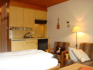 Internet - Apparthotel Pöstli Nr. 306 by Interhome (Maloja)