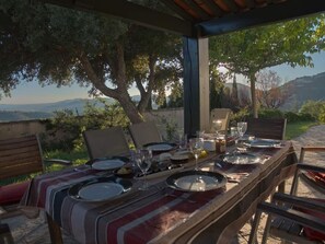 Outdoor dining - Valcros by Interhome (La Londe Les Maures)