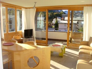 TV - Casa Capricorn Nr.24 by Interhome (Maloja)