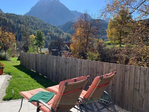 Terrace/patio - Yvonne Mayer by Interhome (Scuol)