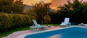 Sehr gepflegtes Ferienhaus im typisch spanischen Stil mit Garten, zwei Terrasse by Interhome