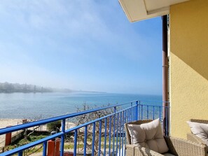 Property grounds - Wohnung "Belvedere dole" mit Blick auf das Wasser by Interhome (Buzinija)