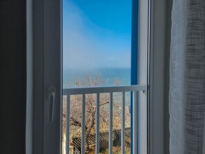 Interior - Wohnung "Belvedere dole" mit Blick auf das Wasser by Interhome (Buzinija)
