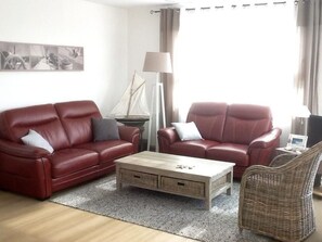 TV - mit Blick auf das Wasser by Interhome (Camaret sur Mer)