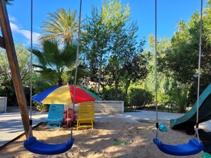 Children’s area - Schöner, neuer und zentraler Bungalow direkt am Sandstrand auf Sizilien by Interhome (Marina di Modica)