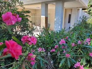 Property grounds - mit grosser Terrasse direkt am Meer by Interhome (Marina di Modica)